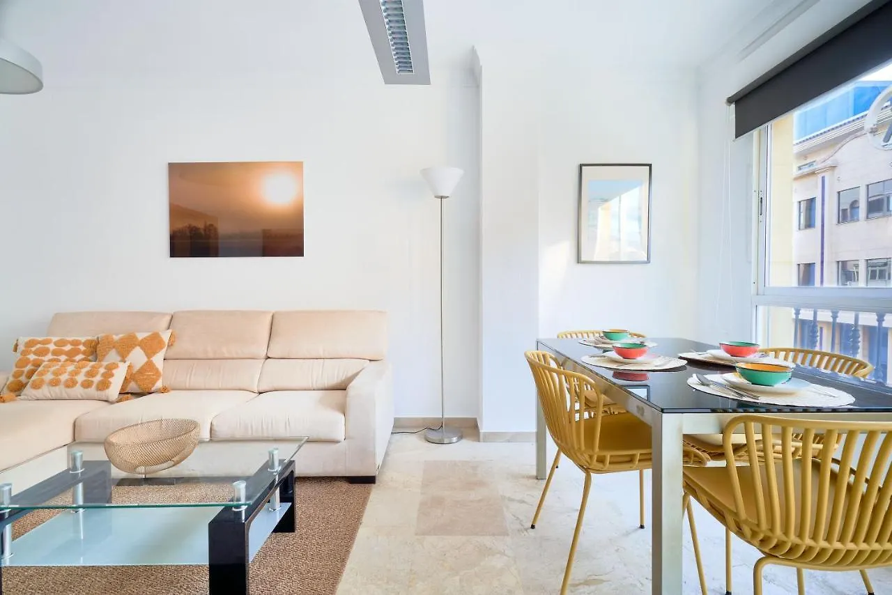 Apartamento 3 Dormitorios Centrico - Parking Incluido Malaga 0*,  Spain