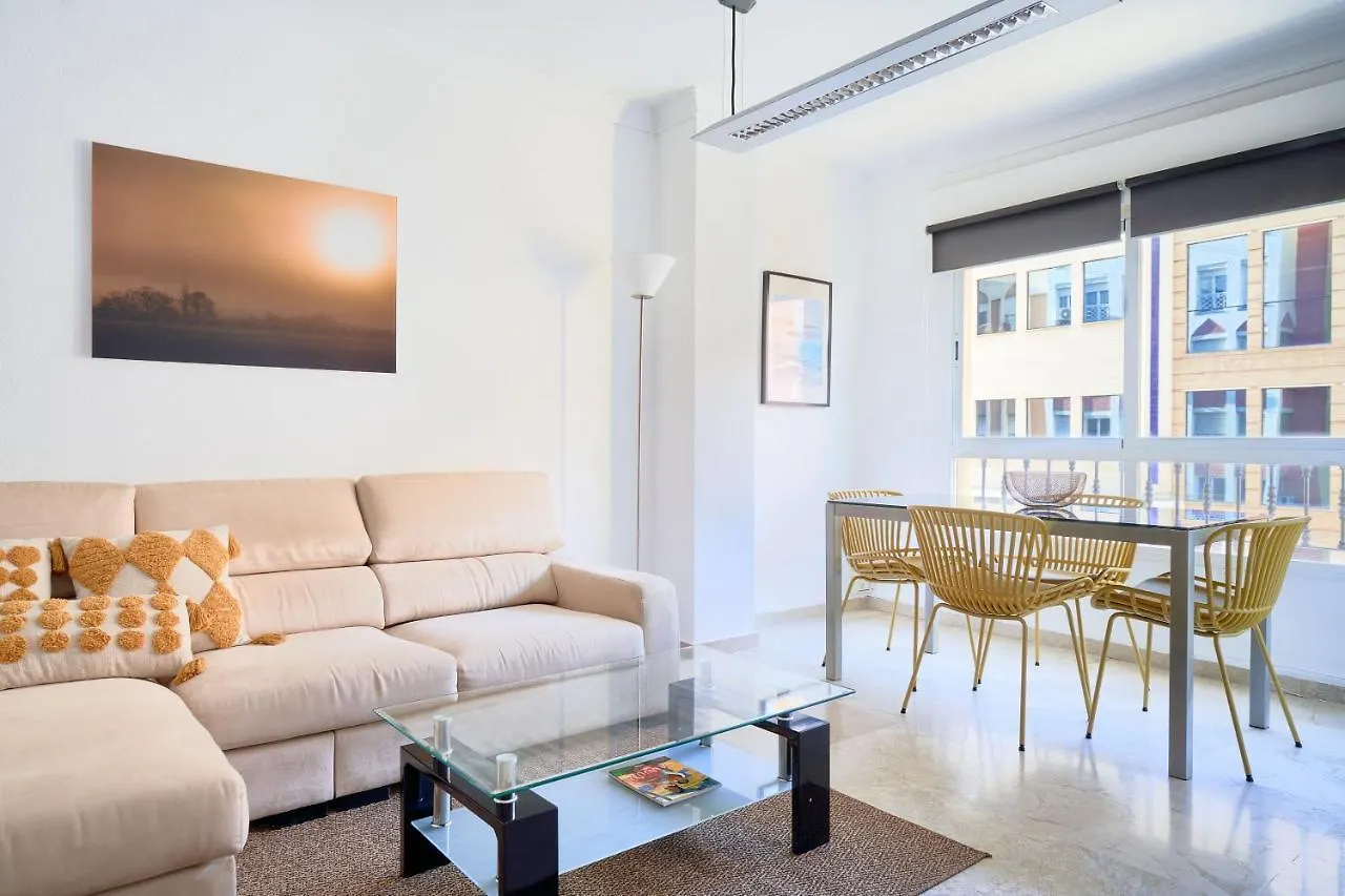 Apartamento 3 Dormitorios Centrico - Parking Incluido Malaga 0*,  Spain