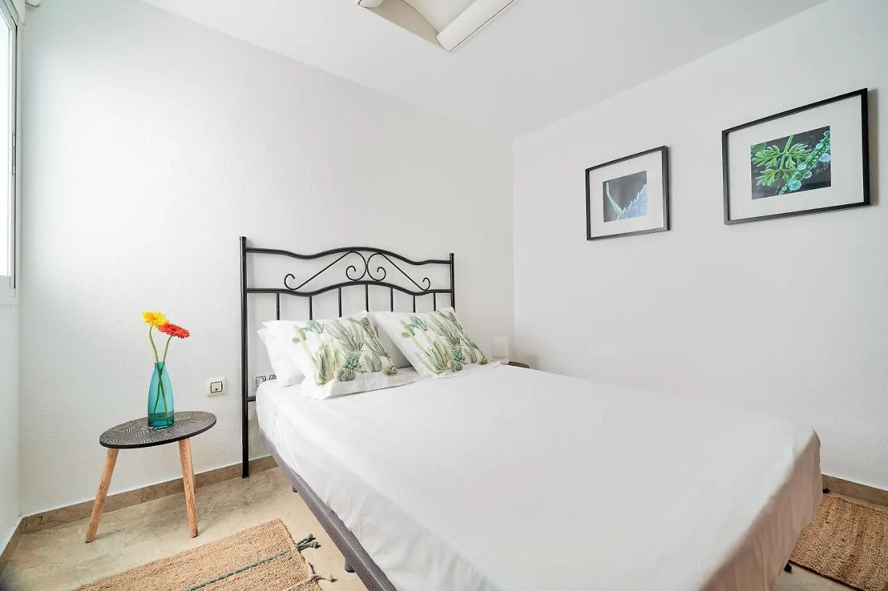 아파트 Apartamento 3 Dormitorios Centrico - Parking Incluido 말라가