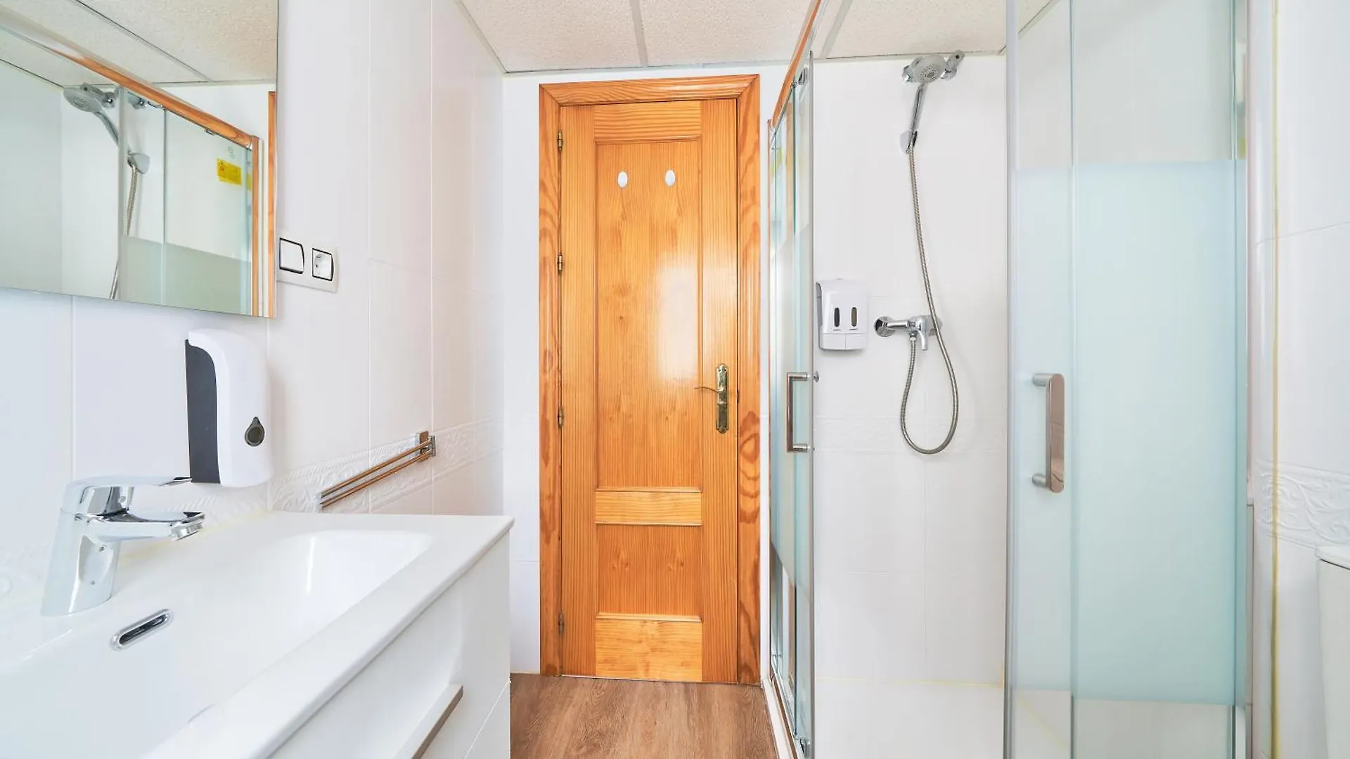 아파트 Apartamento 3 Dormitorios Centrico - Parking Incluido 말라가